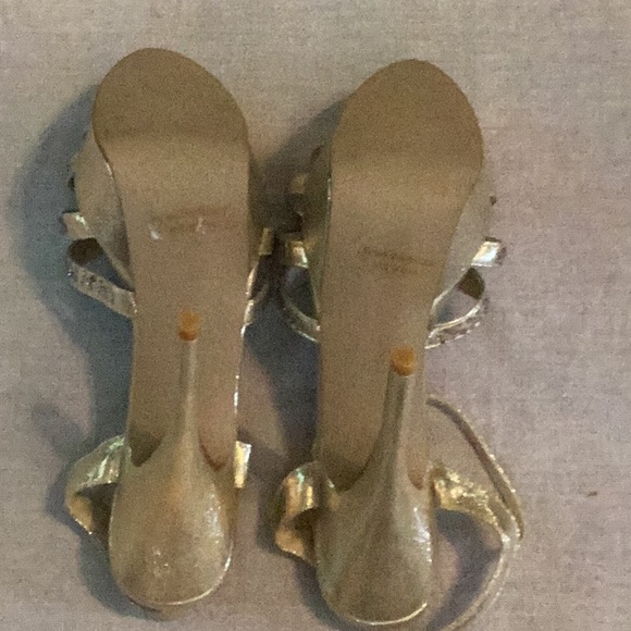 NWOT Touch up heels - Picture 7 of 9